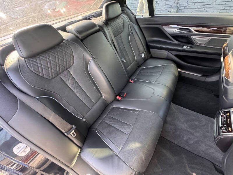 2017 BMW 7 Series 750i xDrive