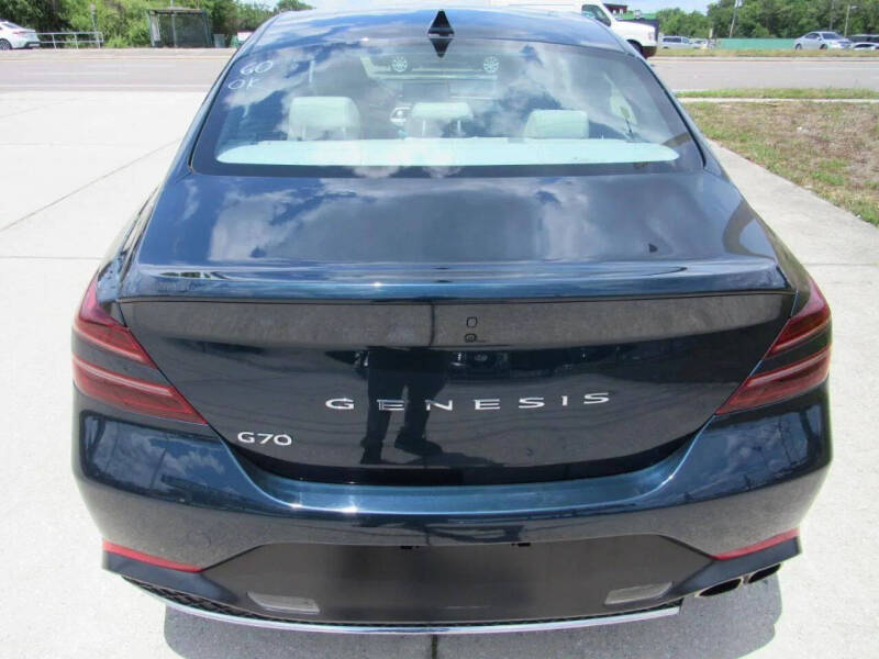 2022 Genesis G70