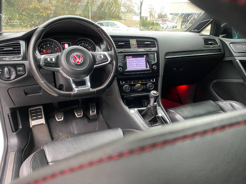 2015 Volkswagen Golf GTI S