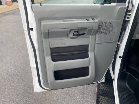 2012 Ford E-Series E-350 SD