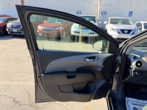 2018 Chevrolet Sonic LT Auto