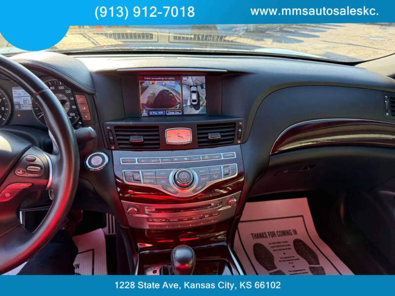 2016 Infiniti Q70 3.7