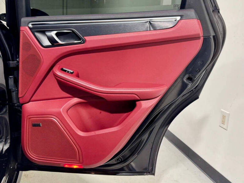2023 Porsche Macan GTS