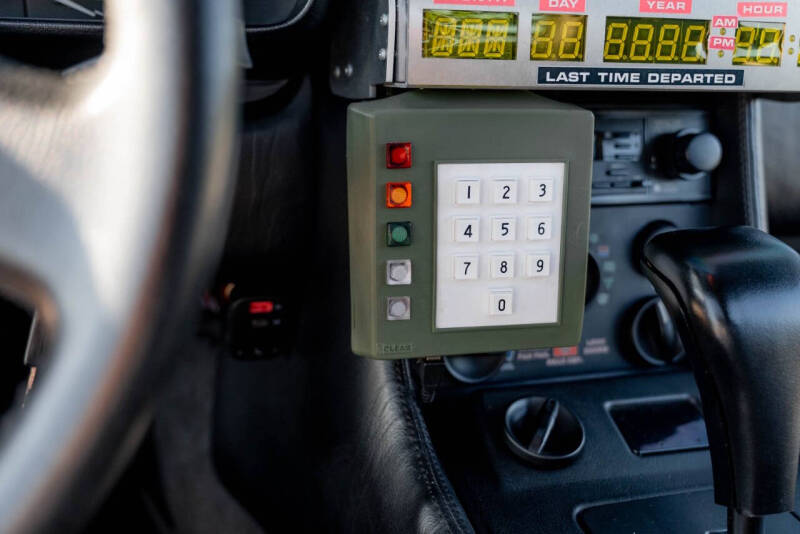 1981 DeLorean DMC-12