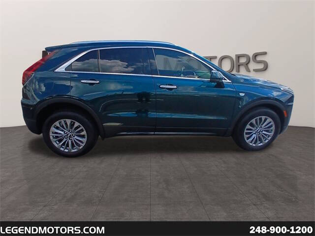 2025 Cadillac XT4 Premium Luxury