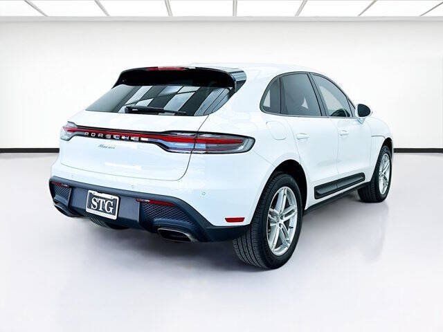 2023 Porsche Macan