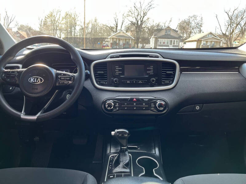 2016 Kia Sorento LX
