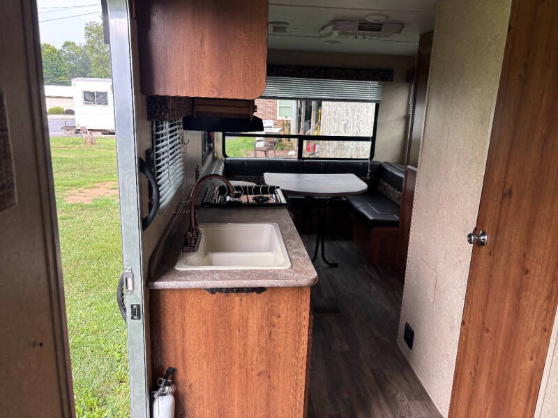 2017 Gulfstream Conquest SE 20QBG