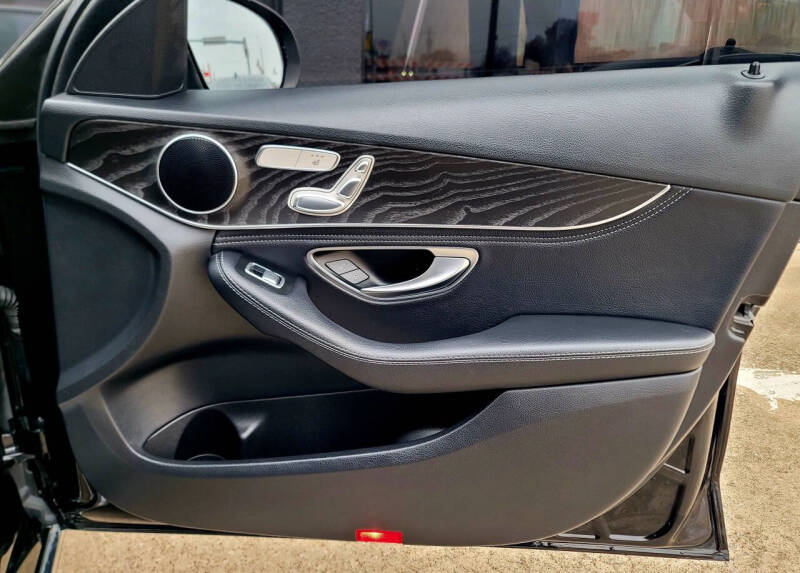 2016 Mercedes-Benz C-Class