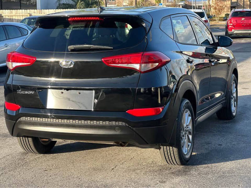 2017 Hyundai Tucson SE photo 5