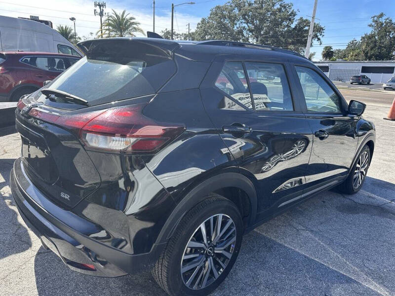 2024 Nissan Kicks SR