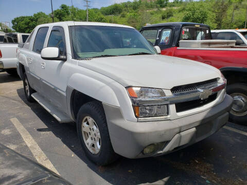 2002 Chevrolet Avalanche for sale at MIAMISBURG AUTO SALES in Miamisburg OH