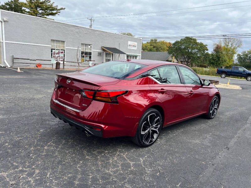 2023 Nissan Altima 2.5 SR
