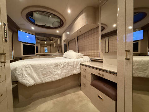 2001 Prevost Marathon