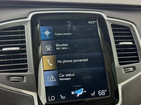 2021 Volvo XC90 T6 Momentum 7-Passenger