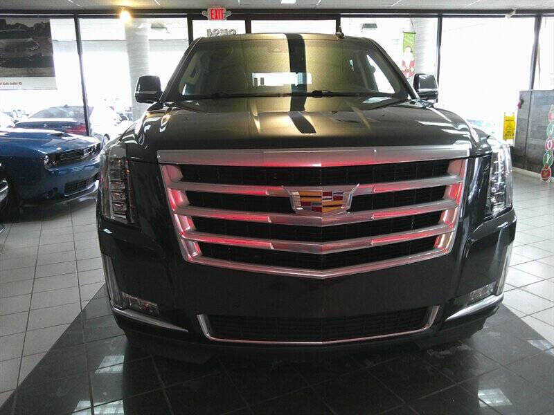 2018 Cadillac Escalade Luxury