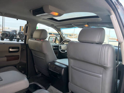 2010 Toyota Sequoia Platinum