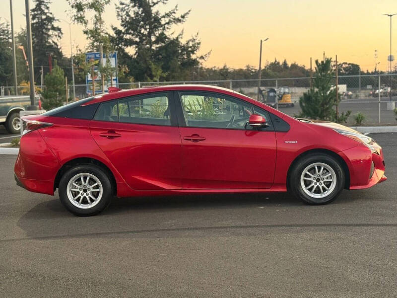2016 Toyota Prius Two Eco