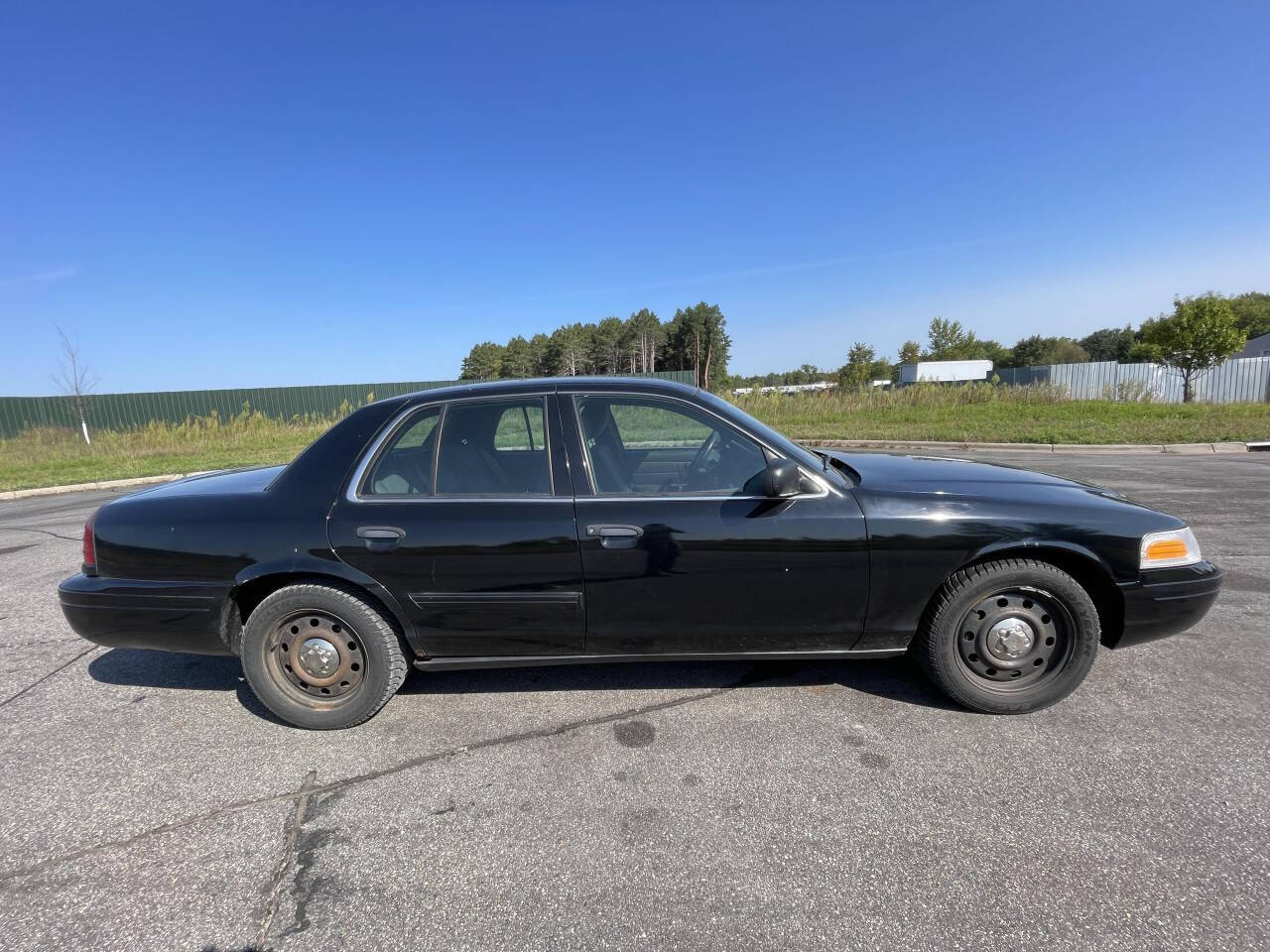 2011 Ford Crown Victoria for sale at Twin Cities Auctions in Elk River, MN