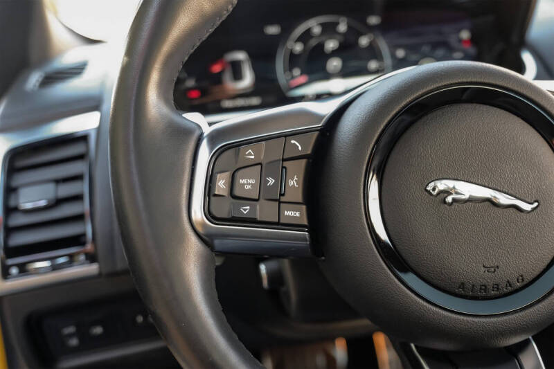 2021 Jaguar F-TYPE P300