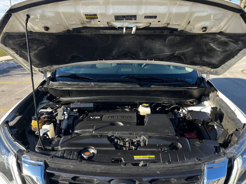 2017 Nissan Pathfinder SV