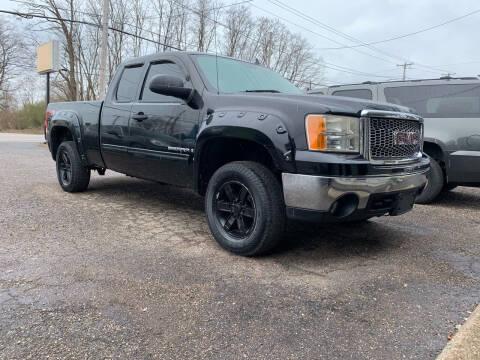 2008 GMC Sierra 1500 for sale at MEDINA WHOLESALE LLC in Wadsworth OH