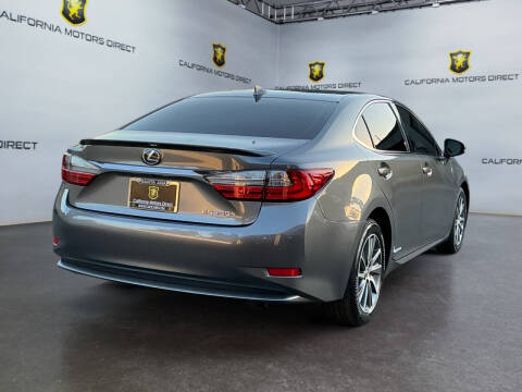 2017 Lexus ES 300h
