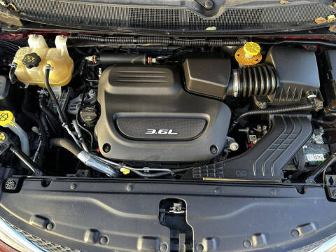 2017 Chrysler Pacifica Touring-L