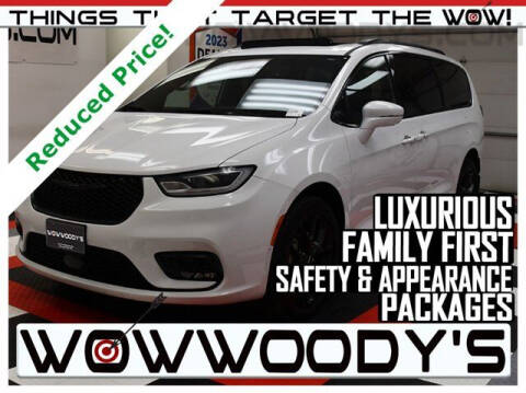 2021 Chrysler Pacifica for sale at WOODY'S AUTOMOTIVE GROUP in Chillicothe MO