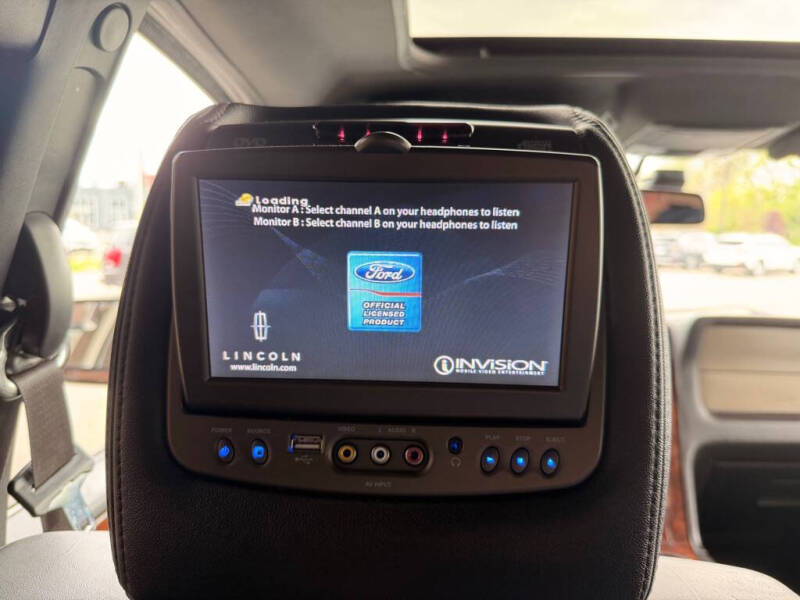 2013 Lincoln Navigator L