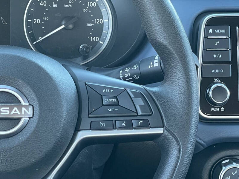 2023 Nissan Versa SV