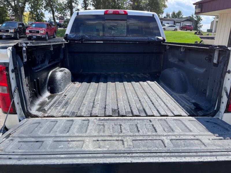 Image of 2015 GMC Sierra 1500 Denali