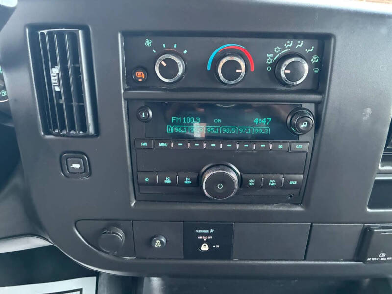 2016 GMC Savana 2500