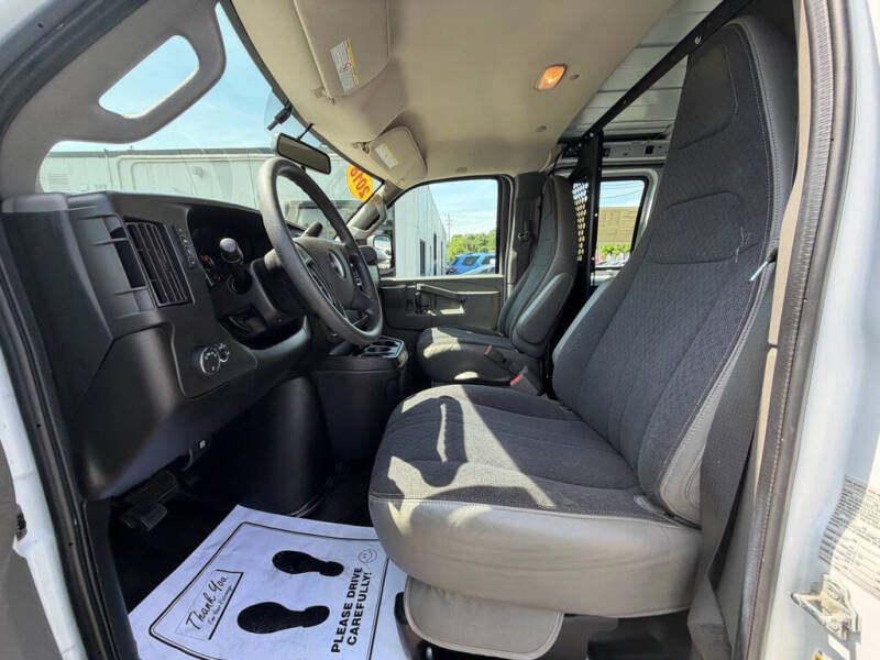2018 GMC Savana 2500