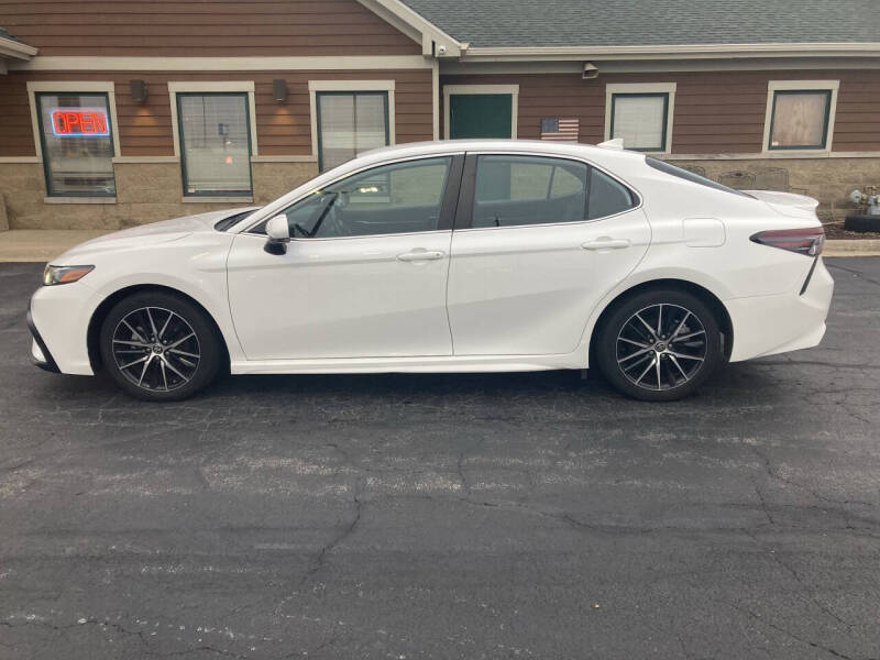 2022 Toyota Camry SE