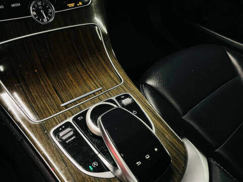 2016 Mercedes-Benz C-Class