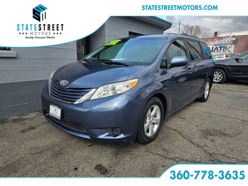 2017 Toyota Sienna LE 8-Passenger