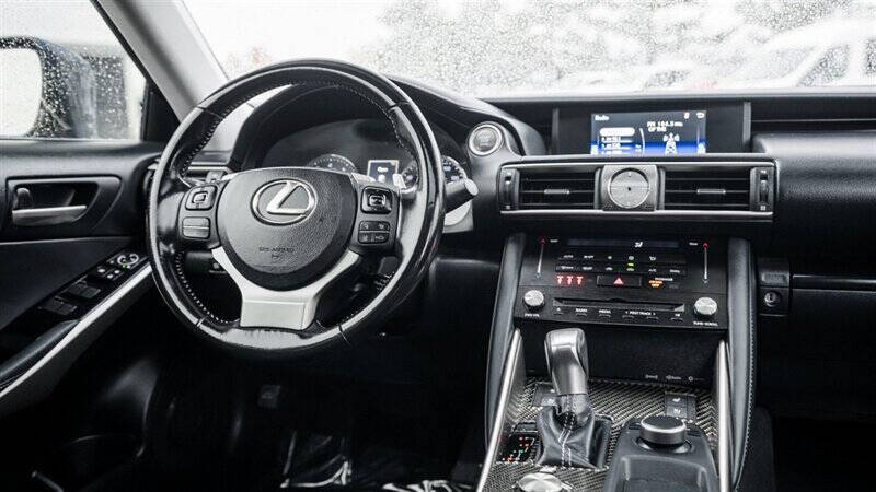 2017 Lexus IS 300