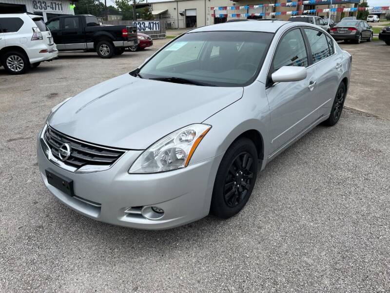 2010 Nissan Altima for sale at AMERICAN AUTO COMPANY in Beaumont TX