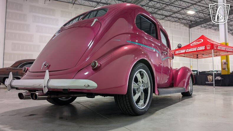 1937 Ford Tudor