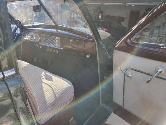 1949 Packard Deluxe 8