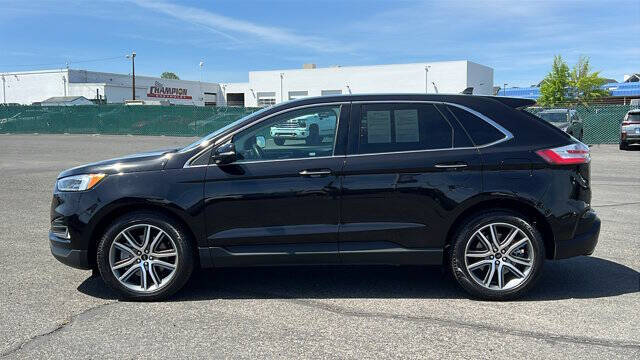 2024 Ford Edge Titanium