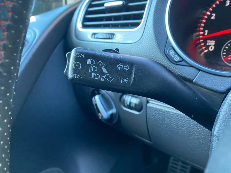 2013 Volkswagen GTI Base PZEV