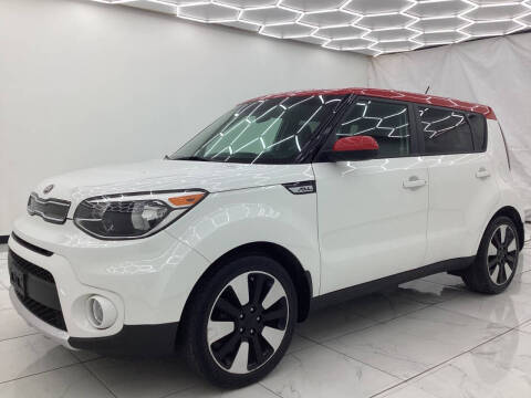 2017 Kia Soul +