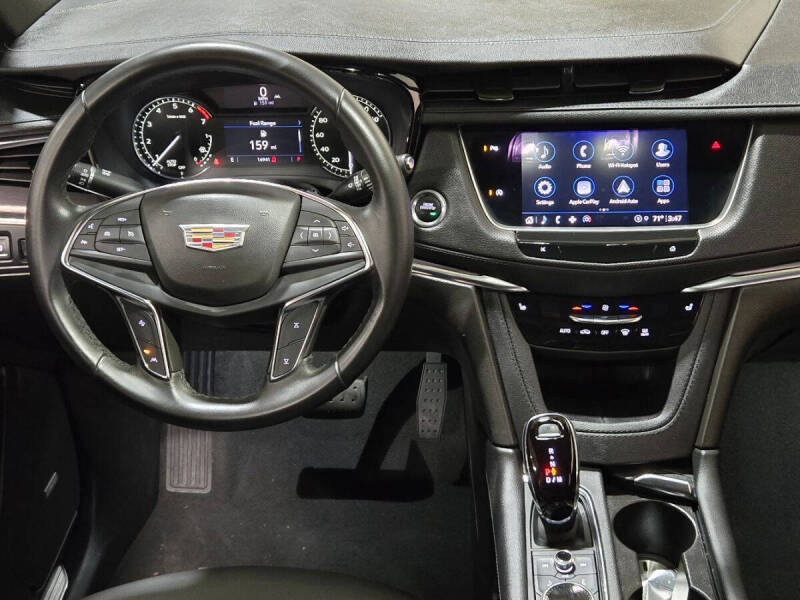 2023 Cadillac XT5 Luxury