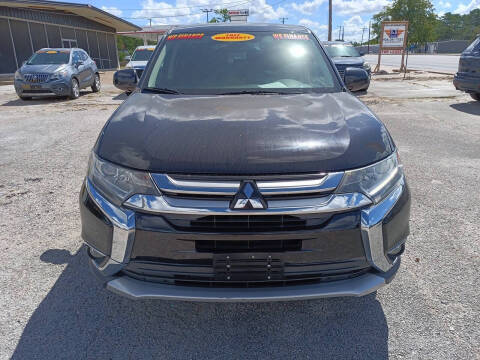 2016 Mitsubishi Outlander ES