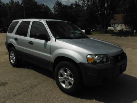 2005 Ford Escape for sale at Arrow Motors Inc in Rochester MN