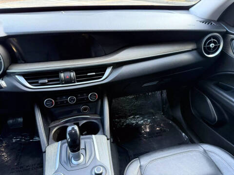 2018 Alfa Romeo Stelvio Ti