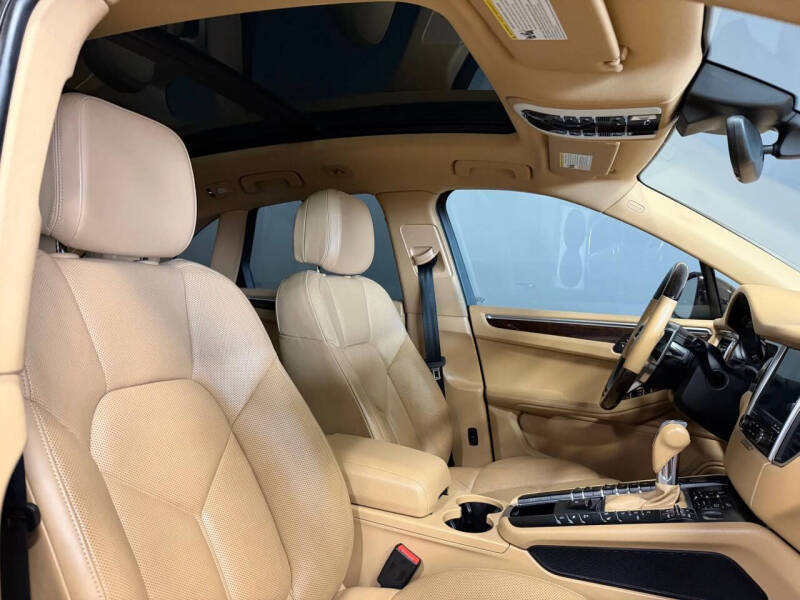 2017 Porsche Macan S