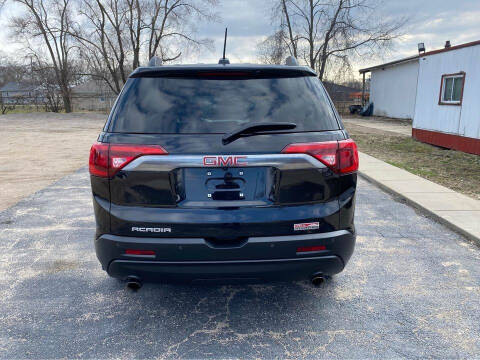 2017 GMC Acadia SLE-2
